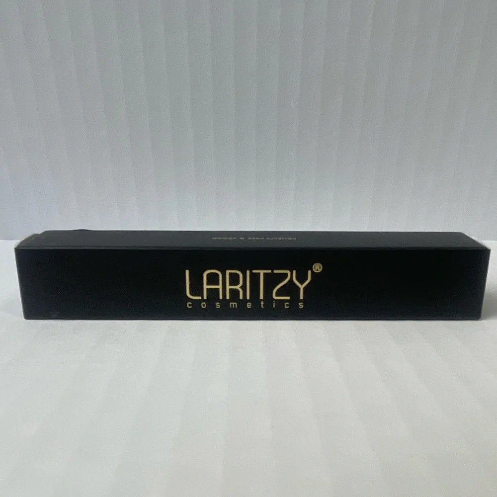Laritzy Cosmetics Lip Gloss Curve: Light mauve